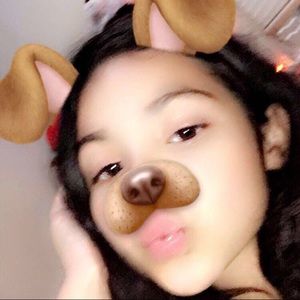 Meet your Posher, Violeta